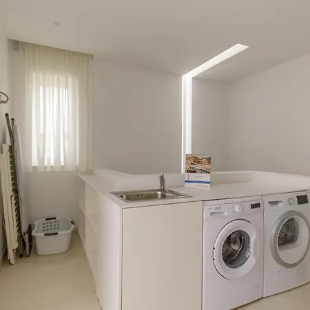 Апартаменты Wonderful Modern Forum House Swieqi - Happy