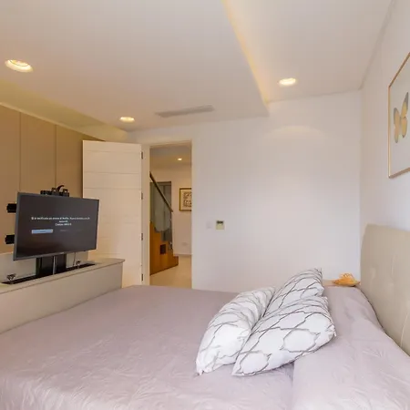 דירה Wonderful Modern Forum House Swieqi - Happy