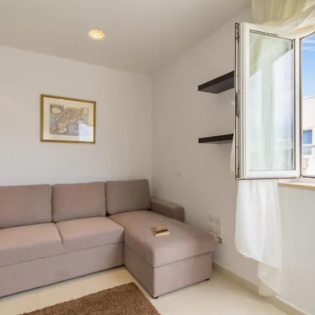 Апартаменты Wonderful Modern Forum House Swieqi - Happy Is-Swieqi