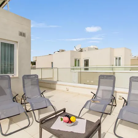 Wonderful Modern Forum House Swieqi - Happy * Is-Swieqi