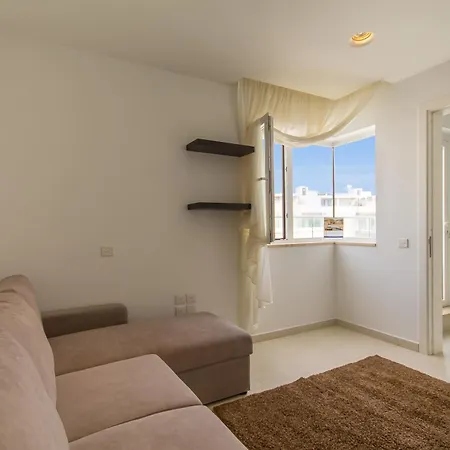 Wonderful Modern Forum House Swieqi - Happy * Is-Swieqi